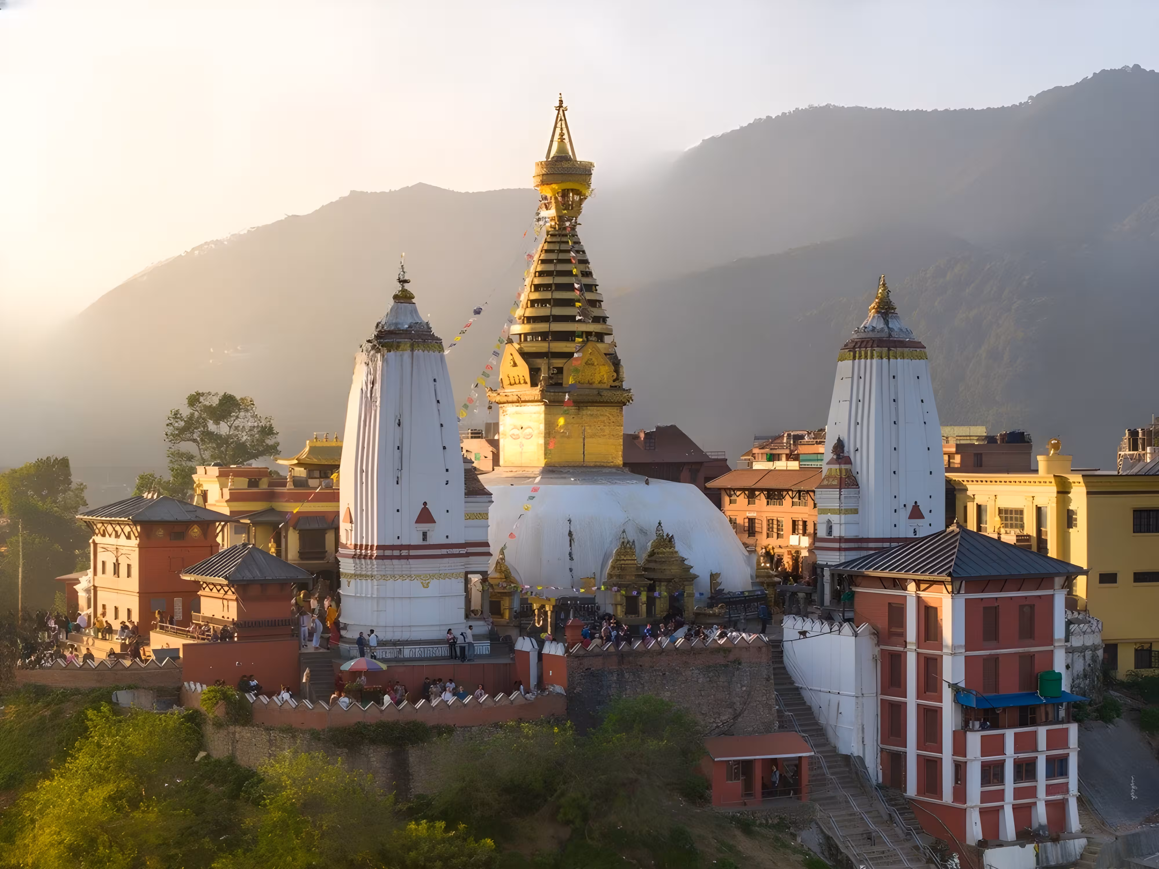 vista panorámica del Himalaya en Nepal durante viaje de lujo India y Nepal 15 días